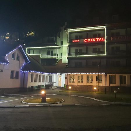 ホテル Cristal シナヤ エクステリア 写真